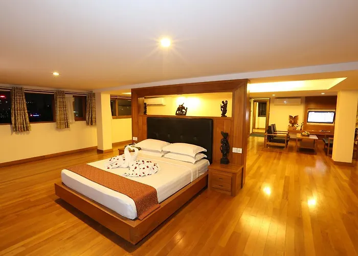 Queen\'S Park Hotel