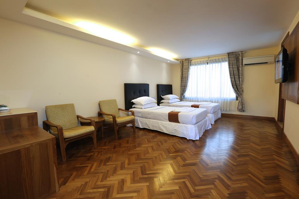Hotel Queen's Park