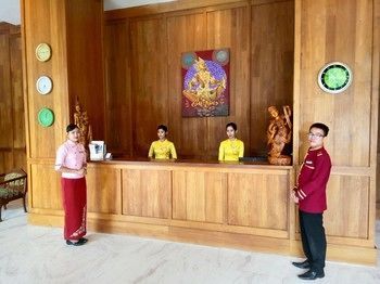 Queen's Park Hotel 3*